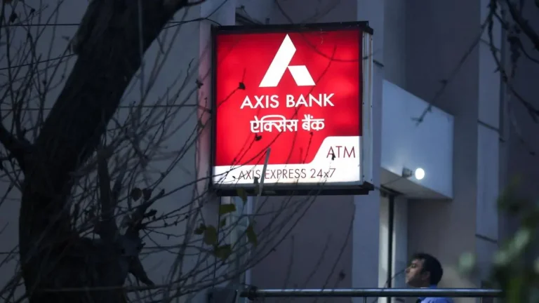 Axis Bank Leadership Shake-Up: Senior Executives Resign Amid Reorganization