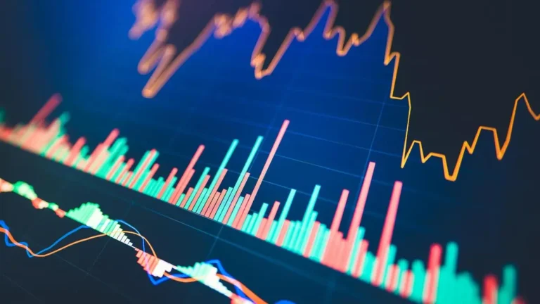 India Equity Markets Plummet Amid IT Sell-Off Following Accenture’s Guidance Cut