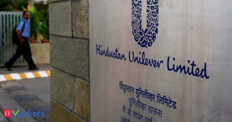 HUL Q1 Results Disappoint: PAT Dips 3% to Rs 2,673 Crore, Cost Pressure Looms