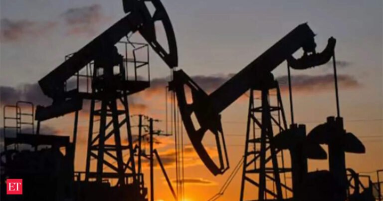 India’s Refining Sector Reaps Windfall from Global Fuel Shortages